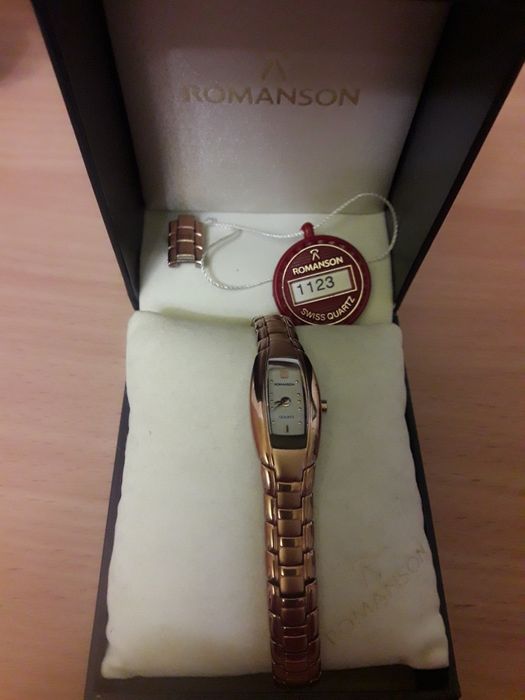 Часи годинник наручні романсон