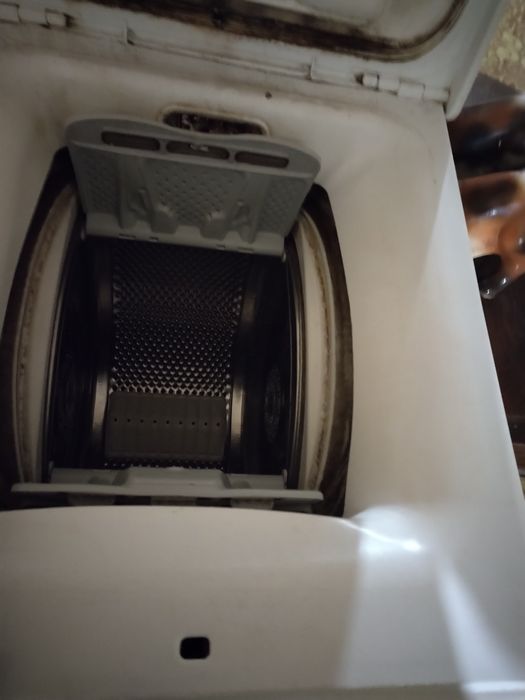 Продаю стиральную машину