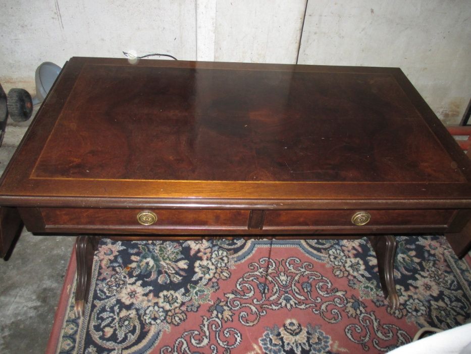 Mesinha de sala com abas64739312657154123