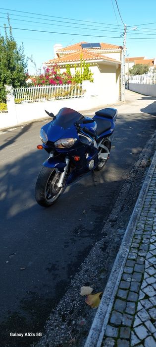 Yamaha R6 YZF 600Cilindrada ano2000 Km’s 65.373