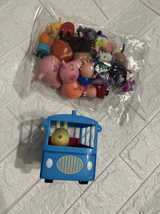 Пеппа Автобус фігурки пеппа