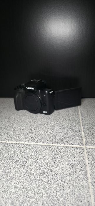 Canon M50 Mk II + Lente 15-45mm + Cage - Kit Essencial