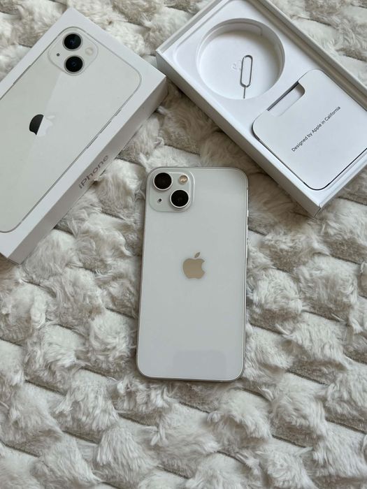 Iphone 13 kolor biały.