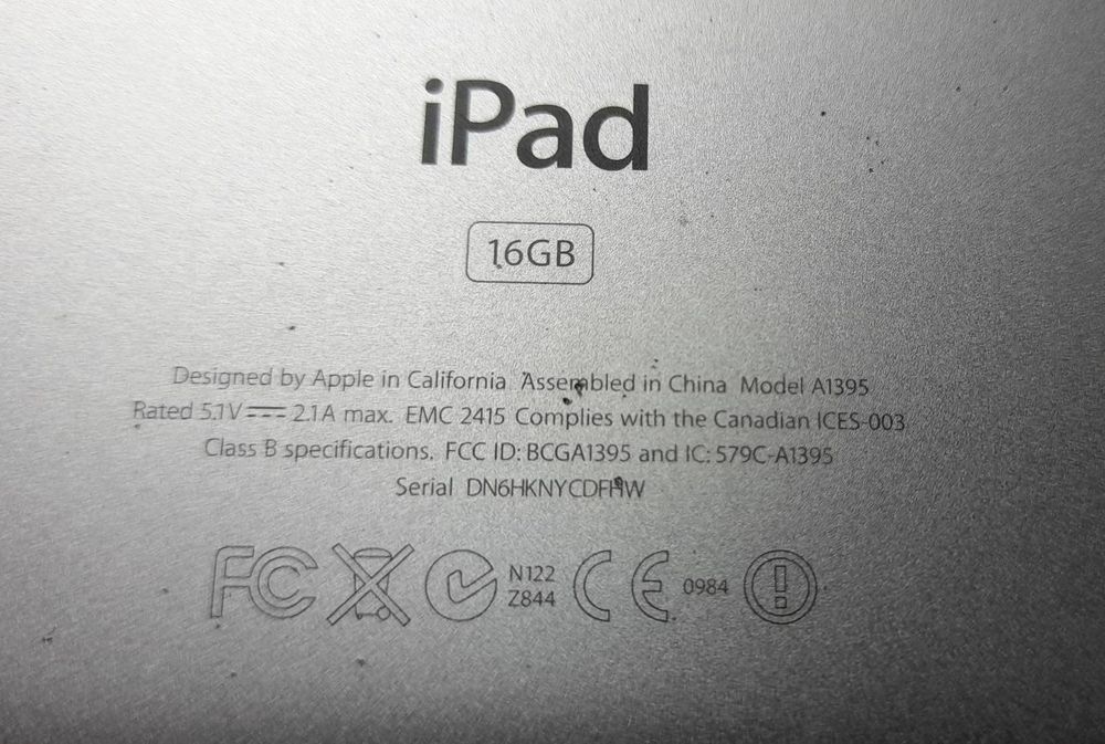 Планшет iPad 16GB Model A1395