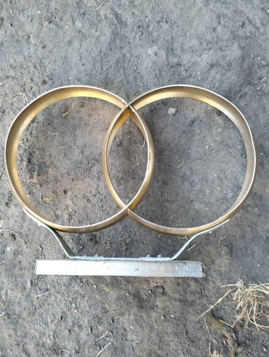 Кільця на машину весільні