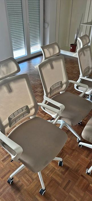 Cadeira Ergonómica (1 Restante)