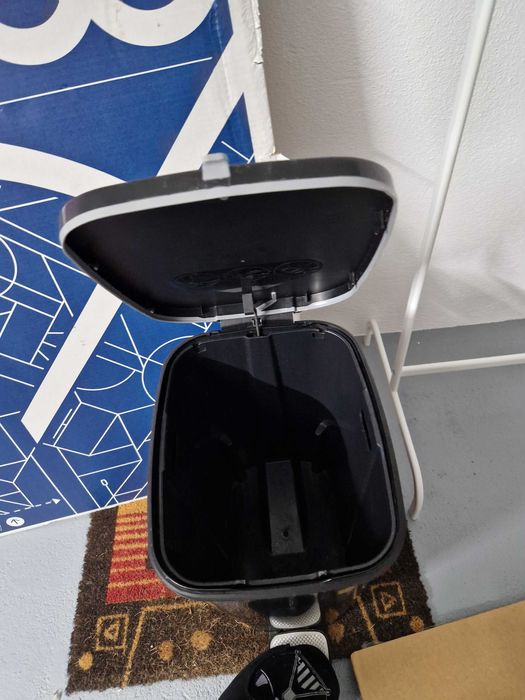 Caixote do lixo de pedal