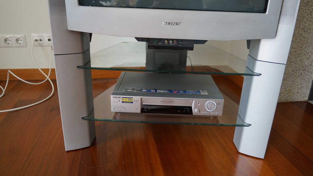 Sony SLV-SE810E VHS Video Player and Recorder (in excellent condition)64584270734339123