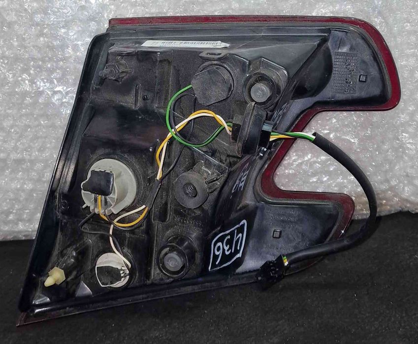 Farolim da Mala Esquerdo 265550028R - RENAULT MEGANE III Hatchback