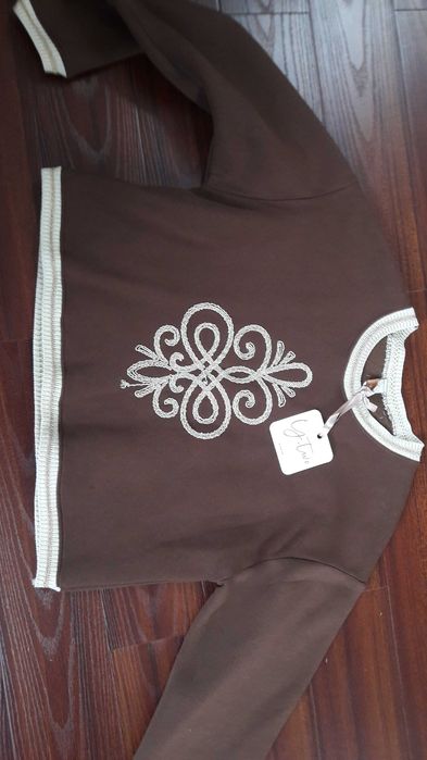 Bluza krótka NOWA