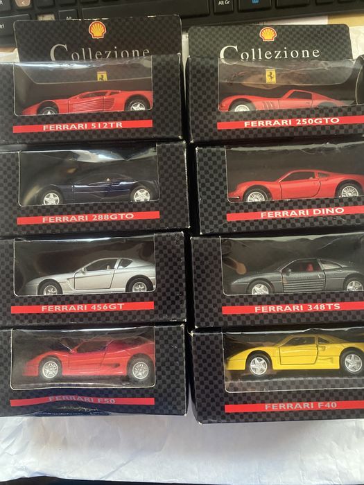 Coleção de 8 Ferrari