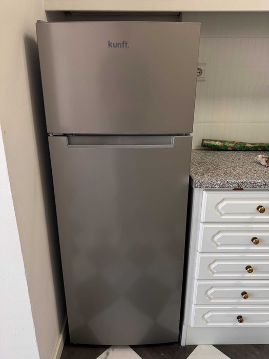 Frigorífico KUNFT KDD5195 SL Inox – Como Novo | Medidas Ideais para Espaços Pequenos