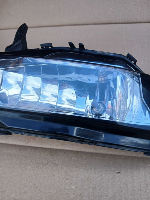 Halogen Lampa Przeciwmgielna Lewa Przód Opel Insignia B 13460223 Oryginał OEM