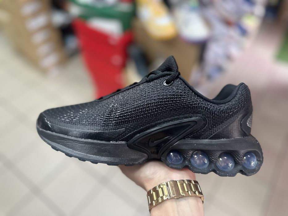 Кросівки Nike Air Max DN ( РОЗМІР 38 та 38,5 )