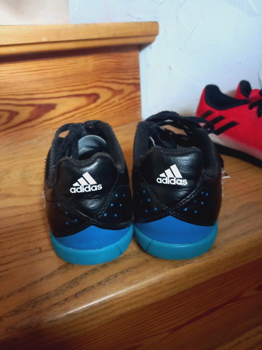 Buty adidas do piłki roz. 34