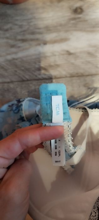 TCM komplet bielizny.  85 B rozmiar biustonosza