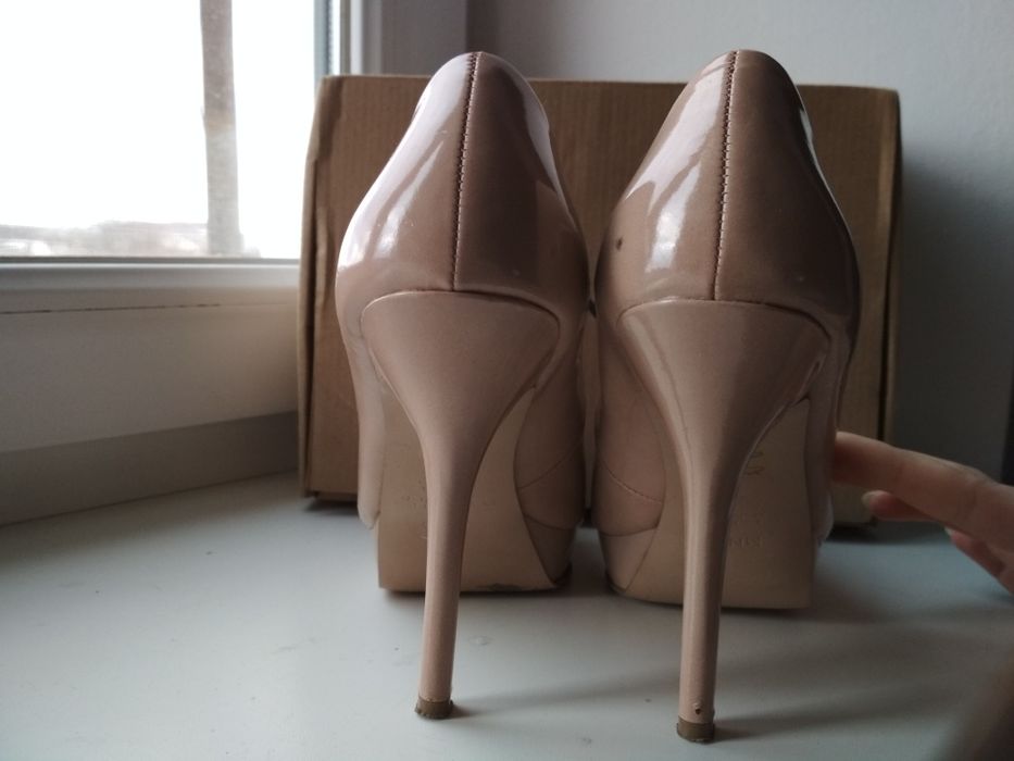 Туфлі на шпильці Mango