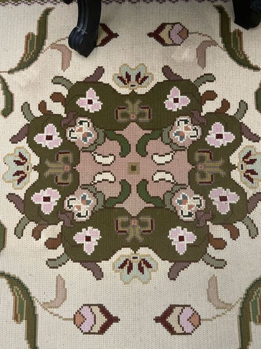 Tapete de sala Arraiolos