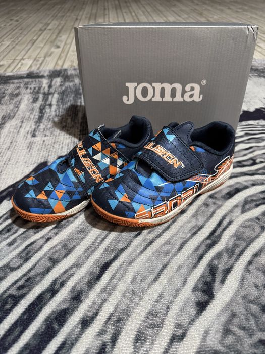 Кросівки Joma для хлопчика оригінальні розмір 32 EUR