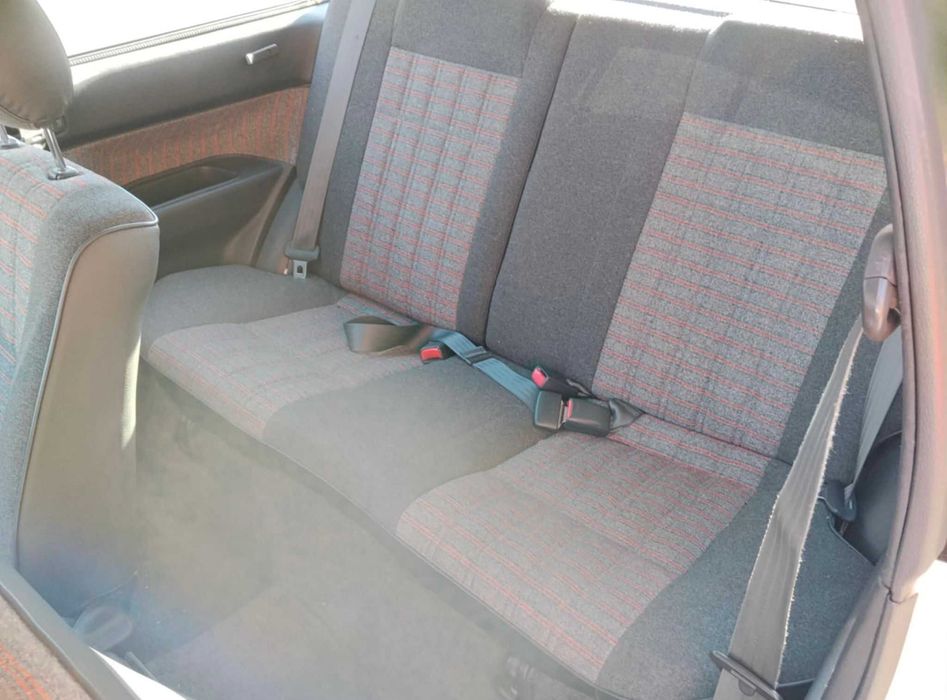 Toyota Corolla E90 - 1.3cc XL - 106 mil km