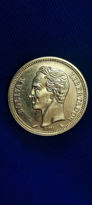 Срібна монета 1 болівар