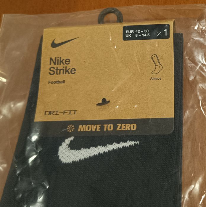 2 pares Meias de futebol Puma e Nike strike sem pé.