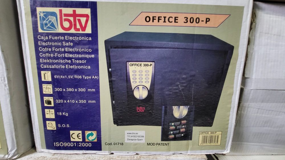 Cofres novos BTV em caixa com abertura com codigo