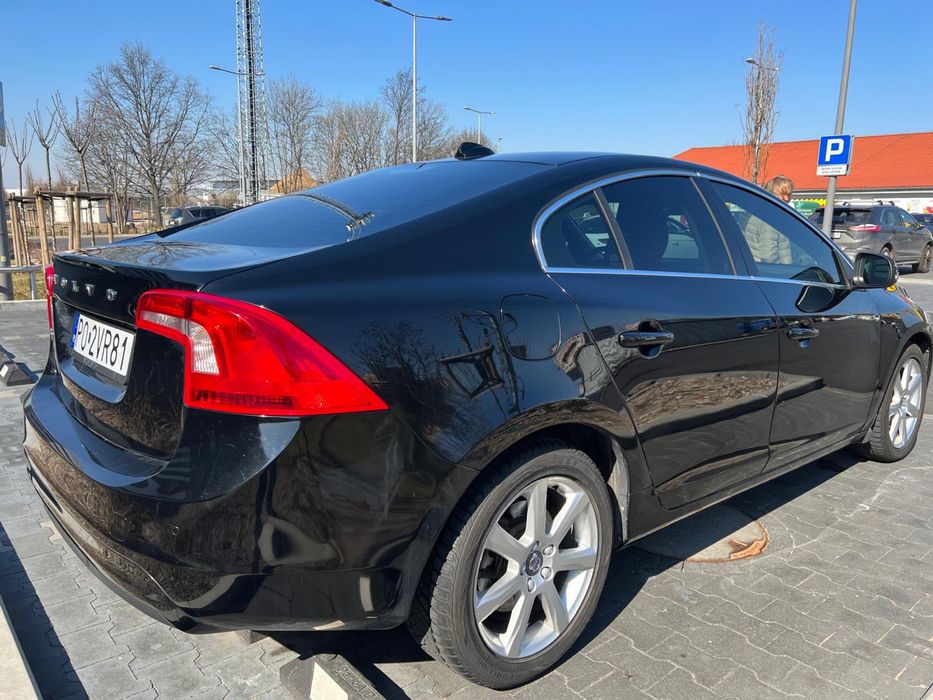 VOLVO S60 – samochód na wynajem