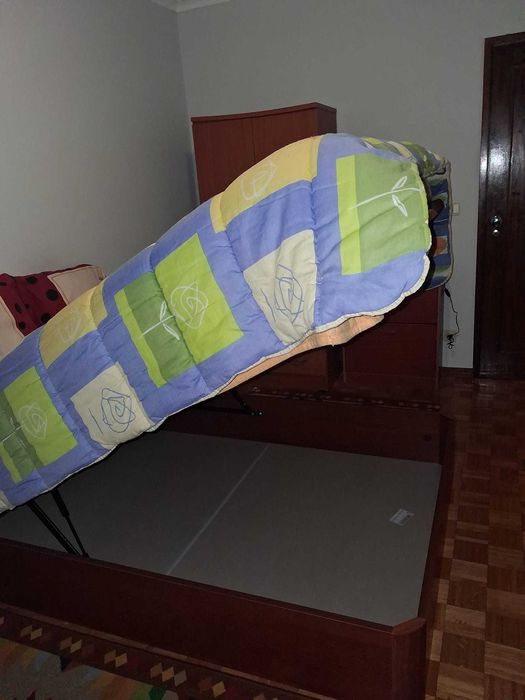 Quarto de casal em Castêlo da Maia para arrendar, pelo melhor preço!