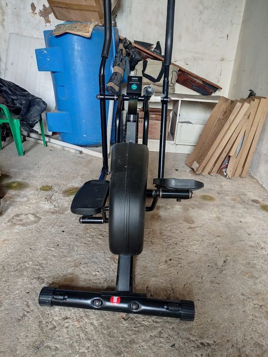 Elíptica práticamente nova