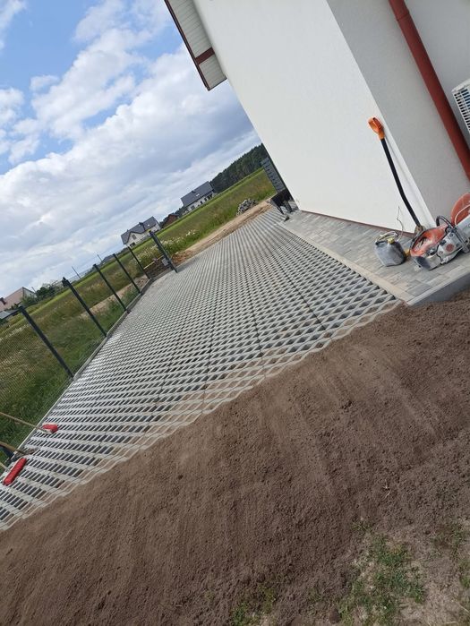 Ukladanie kostki brukowej