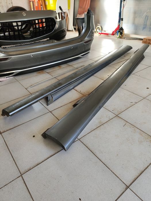 Parachoques e embaladeiras Mercedes s206