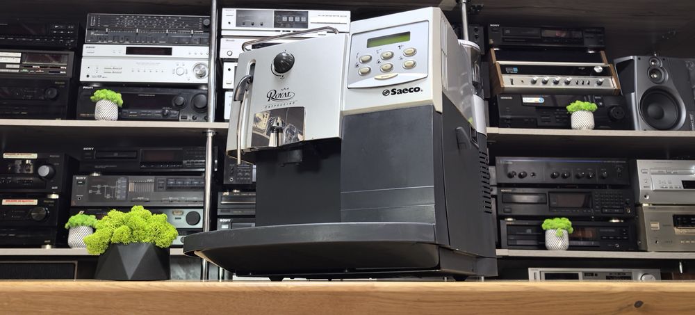 Кавова машина Saeco Royal Cappuccino