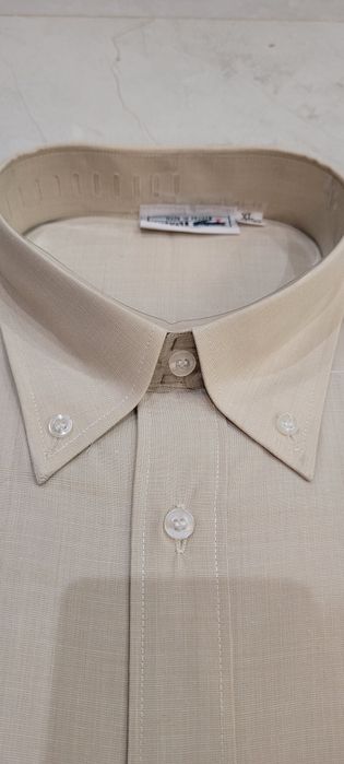 Koszula Lacosta, wyprodukowana we Francji