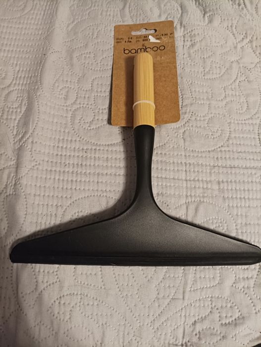 Nowa ściągaczka do wody