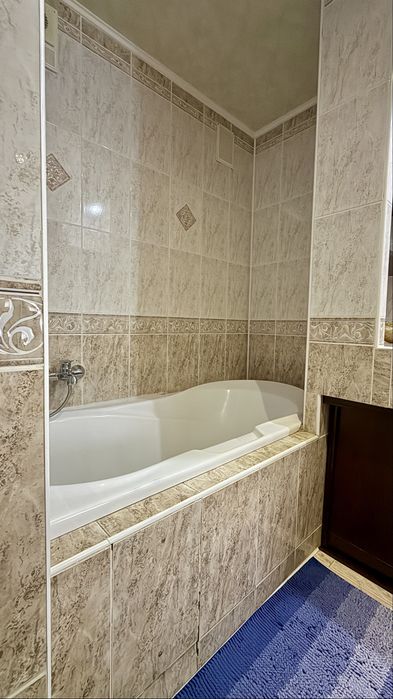 Великогабаритна квартира з окремим спортзалом !