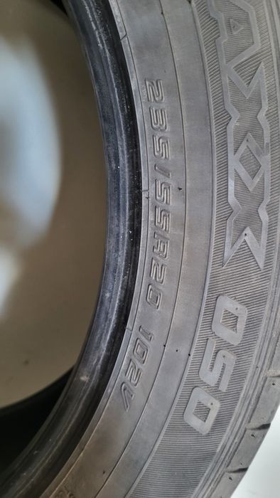 Opony DUNLOP 235/55 R20 KOMPLET