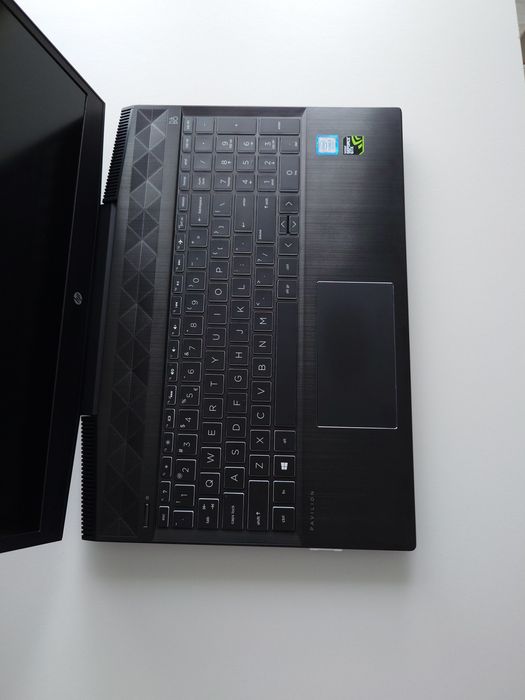 Laptop HP Pavilion 15 i5-8300H, GTX 1050 ti