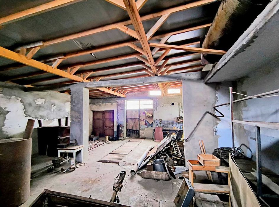 Високий гараж більше 300 м2 АГК Олімп Дубки Космонавтів Троїцька