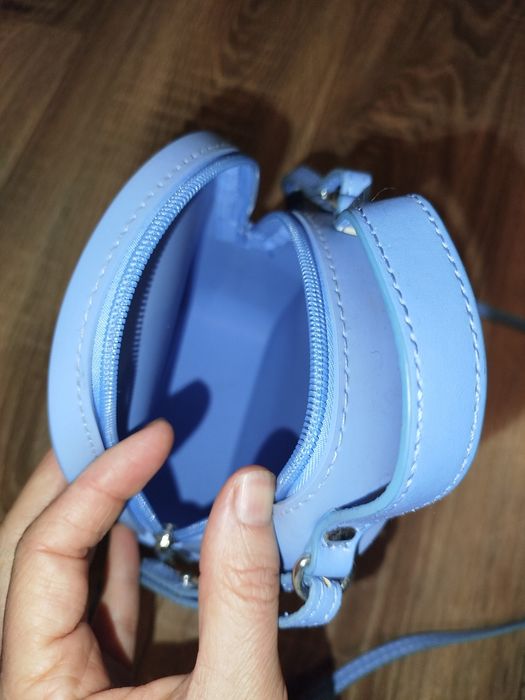 Сумка- рюкзак кросбоді силіконова Miniso