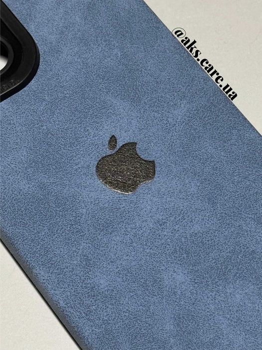 Синій силіконовий чохол вельвет еко-замш з логотипом на айфон iPhone