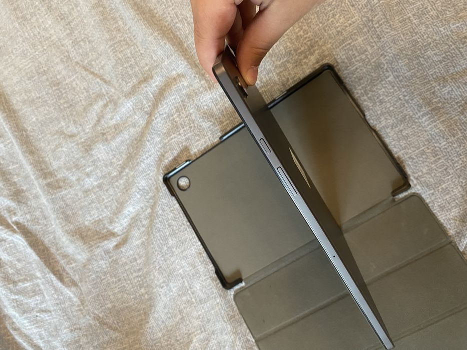 Samsung Galaxy Tab A8 LTE 4/64 GB (SM-X205) + чехол