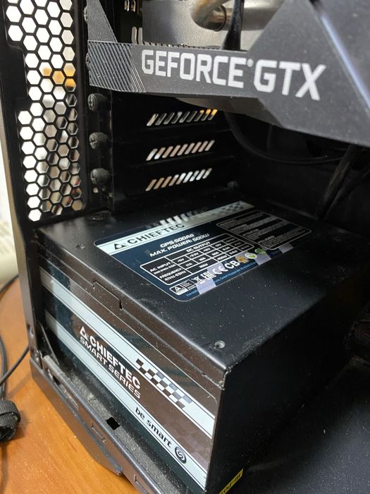 Игровой ПК GTX 1660 / Ryzen 5 / 16GB + монитор Samsung