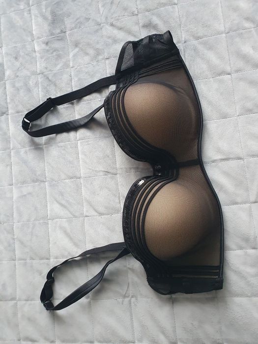 Nowy biustonosz Marilyn 80D czarny cekiny bardotka Shiny Moon Poupee