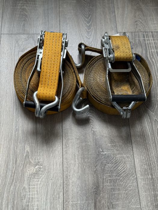 Стяжные ремни с трещеткой для крепления груза