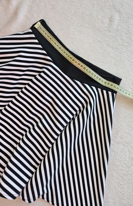 Ribbon rozkloszowana spódniczka w paski s 36