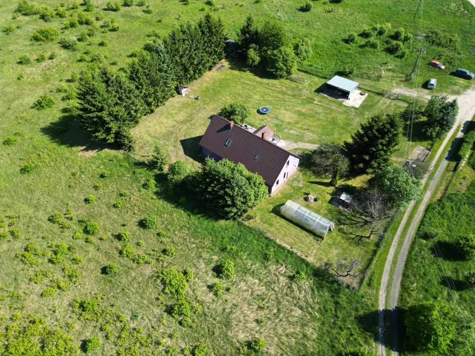Wyjątkowy dom w lesie 150 M2 na działce 34 ary