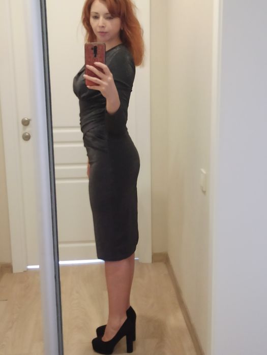 Продам новое платье