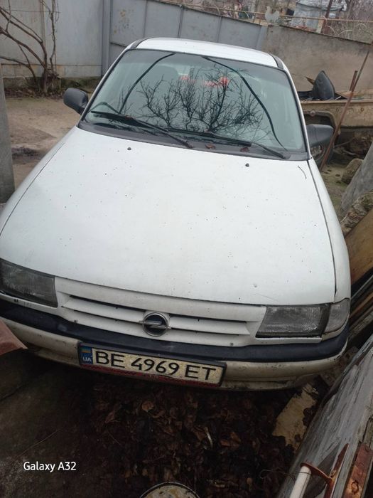 Opel astra.