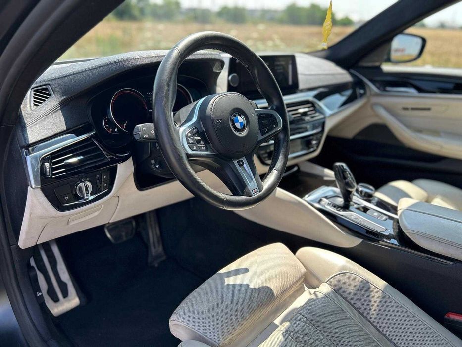 BMW Seria 5 M550i